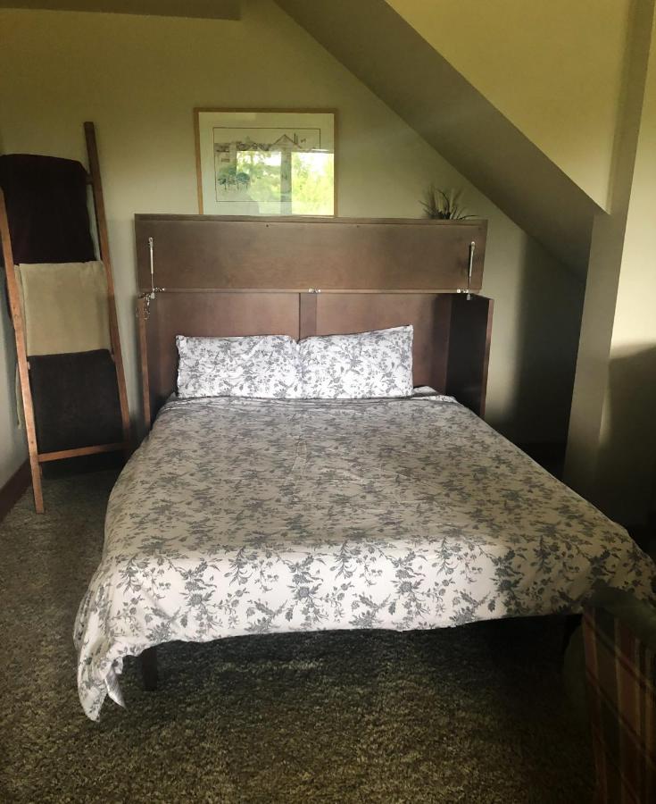 Shawnigan Hills Guest Suite Shawnigan Lake Eksteriør billede